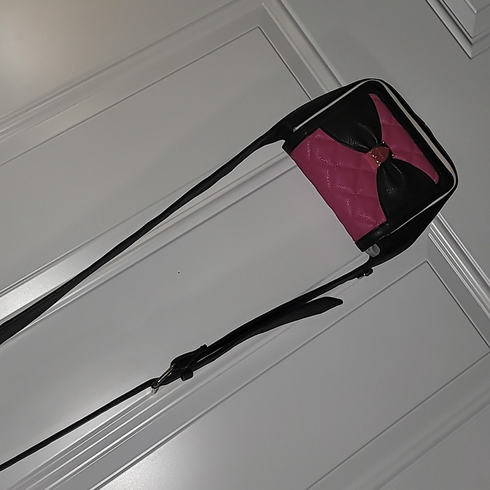 Betsy Johnson Crossbody - Picture 2 of 8